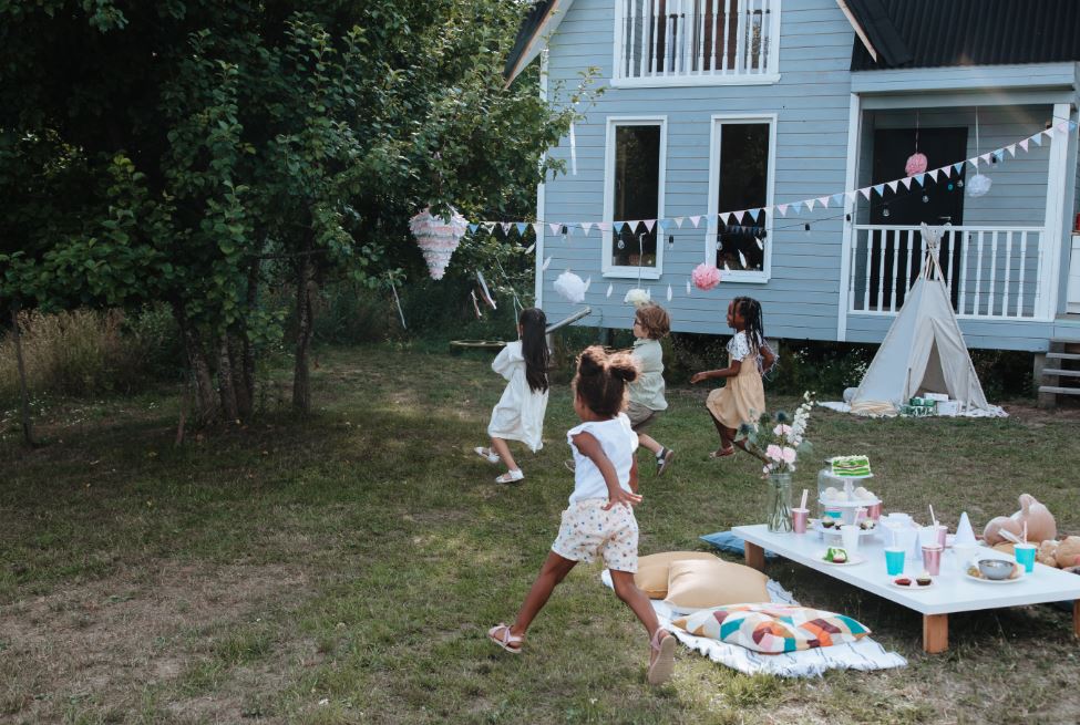 Comment accrocher une pinata pour l’anniversaire d’un enfant